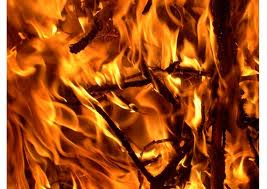 Moslims steken verkeerde huis in brand
