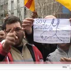Protest tegen corruptie binnen het Marokkaanse consulaat in Barcelona
